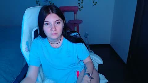 _thesamedaniellatrue_ online show from December 4, 7:13 pm