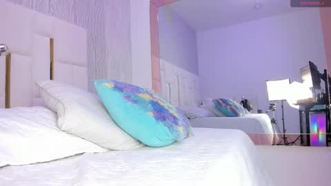 Rousse  online show from September 25, 7:43 pm