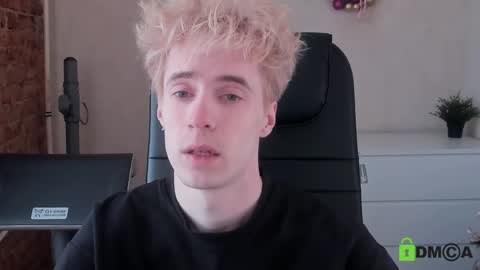 _tokyo_ghoul online show from April 24, 10:06 am