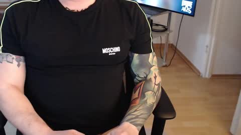 _trythis_ online show from December 2, 8:40 pm