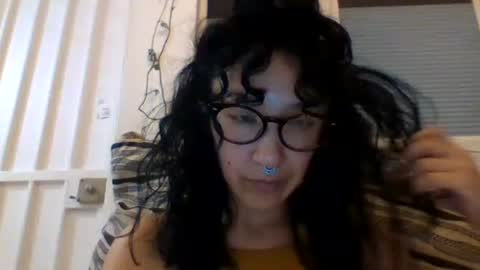 _tutti_frutti_ online show from March 9, 5:00 am