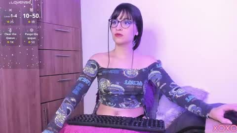     online show from April 16, 3:39 am