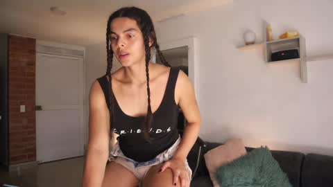 Anastasia Vahos online show from October 3, 6:27 pm