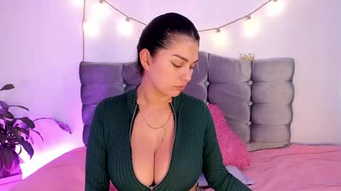 Vale online show from April 22, 3:08 pm