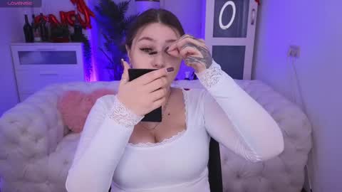 Wendy online show from February 12, 1:48 pm