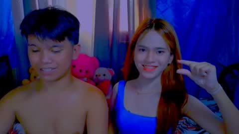 _xxlilly online show from May 25, 9:37 am