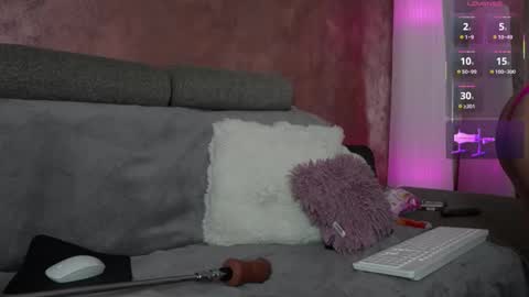 Sasha online show from December 1, 6:06 pm