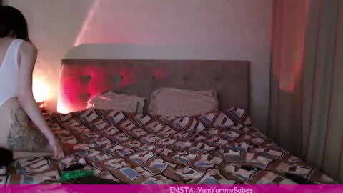 Nicole  Thomas  Dave online show from April 7, 10:34 pm