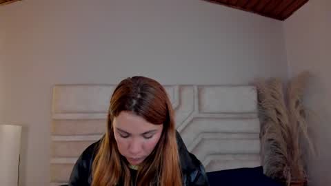 Zoe  online show from July 9, 12:31 pm