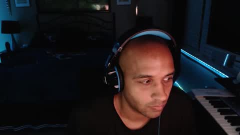 a4orce online show from March 2, 12:48 am