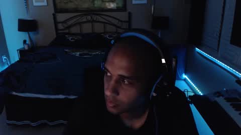 a4orce online show from March 14, 4:05 am