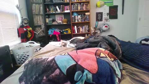 A Bored Dragon online show from March 12, 6:32 pm