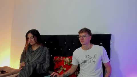 A Sexy Couple online show from November 12, 8:33 pm