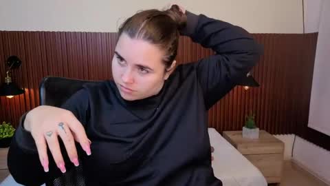 Abby Lee  online show from June 6, 6:47 pm