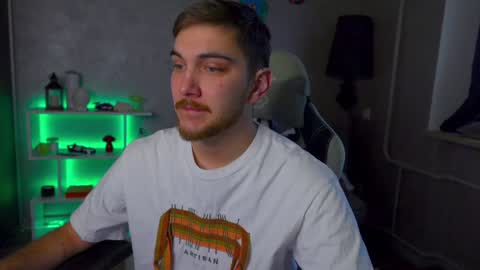 Snapshot of aalexxxxxx chatting on January 13, 9:41 am Alex online show from January 13, 9:41 am