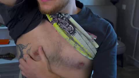 Snapshot of aalexxxxxx chatting on March 8, 6:54 am Alex online show from March 8, 6:54 am