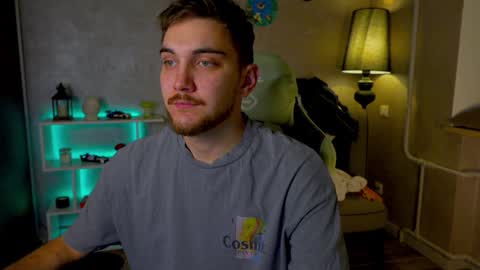 Snapshot of aalexxxxxx chatting on January 6, 5:41 am Alex online show from January 6, 5:41 am