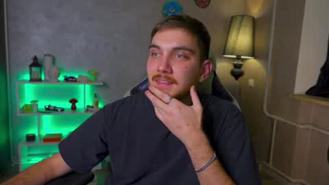 Snapshot of aalexxxxxx chatting on January 12, 12:07 am Alex online show from January 12, 12:07 am