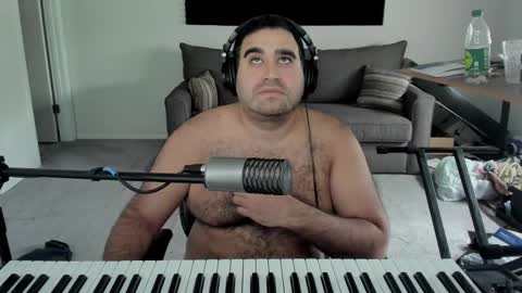 Aaron online show from February 16, 7:05 pm