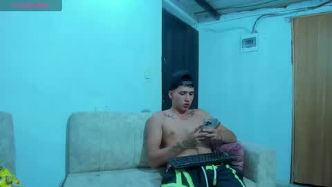 aaron_mercury online show from July 25, 3:37 am
