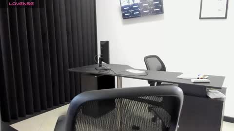 ig aaron hunter123 online show from March 11, 5:05 pm