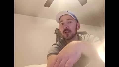 aaronshere888888 online show from May 7, 4:52 am