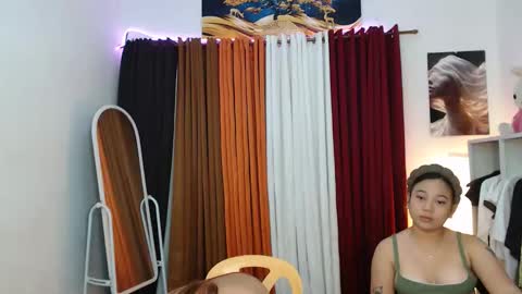 jha kris rhea  nicole medusa online show from March 1, 7:23 am