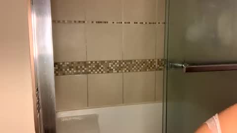 Abbie online show from January 27, 3:15 am