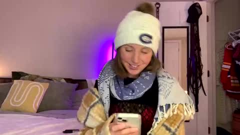 Abbie online show from March 2, 9:54 pm