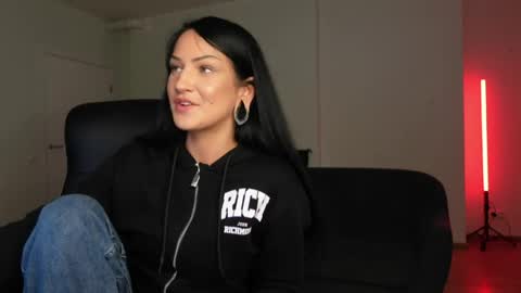 ABBY LAKER online show from April 18, 5:37 pm