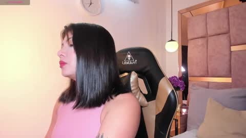 Abby Roux online show from April 22, 4:52 am