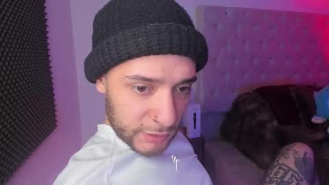 START TRANSMISSION ---- AM COLOMBIA TIME online show from January 31, 10:18 pm