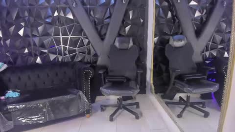 abbyrogers1 online show from April 14, 8:06 am