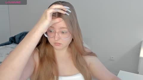 Abby    Stream at Sat  Sun  Mon  Fri online show from February 8, 2:31 pm