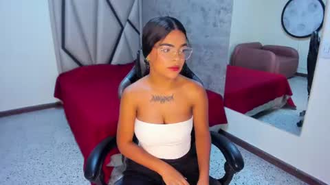 Abby  online show from July 21, 11:45 am