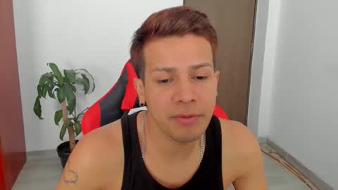 Independence model AbelAsburgo online show from January 8, 6:47 pm