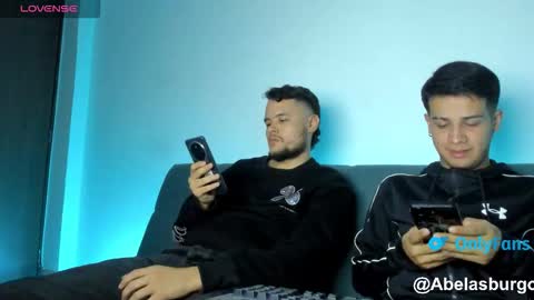 Independence model AbelAsburgo online show from November 29, 12:18 am