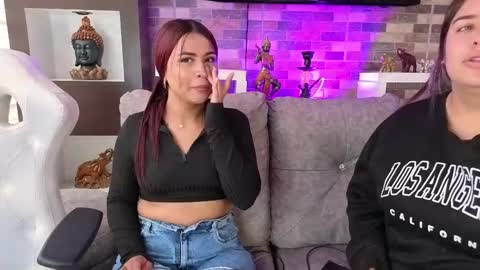 abella_as_ online show from October 1, 3:00 pm