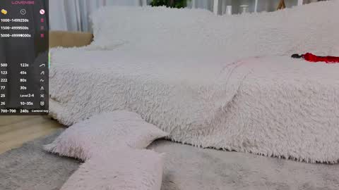 Elizabeth online show from February 14, 3:26 pm