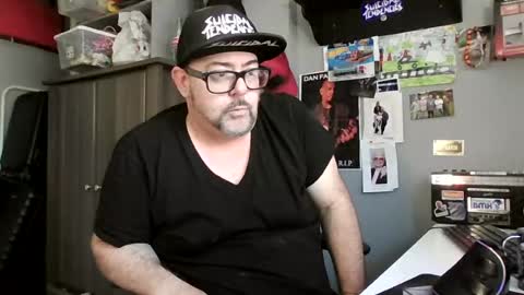 AJ online show from July 9, 2:32 pm