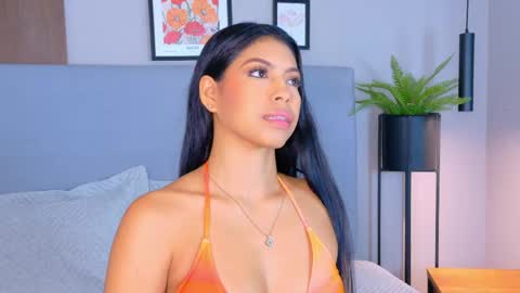 abiehils online show from April 23, 11:18 am