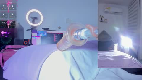 Abigail online show from December 19, 10:38 pm