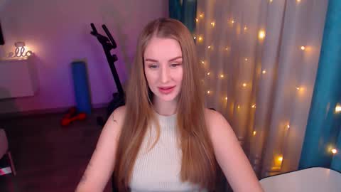 Snapshot of abigail_flex chatting on January 19, 5:18 pm Anna online show from January 19, 5:18 pm