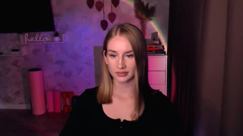 Snapshot of abigail_flex chatting on October 10, 6:14 pm Anna online show from October 10, 6:14 pm