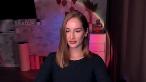 Snapshot of abigail_flex chatting on September 25, 6:48 pm Anna online show from September 25, 6:48 pm