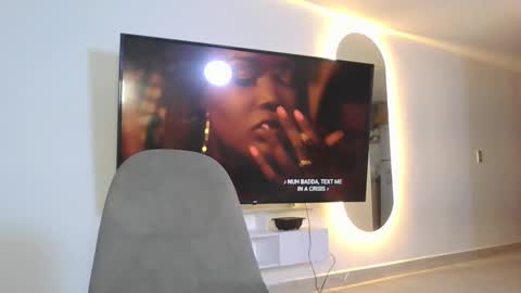 Abril  online show from September 16, 5:10 am