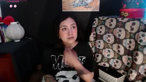 Absenta vert online show from November 26, 12:13 pm