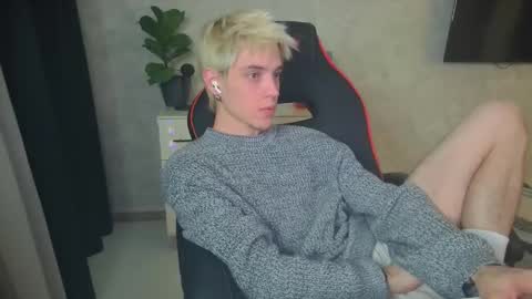 abslut online show from October 2, 5:23 pm