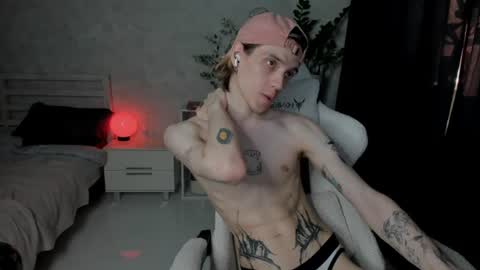 abslut online show from July 28, 2:13 pm