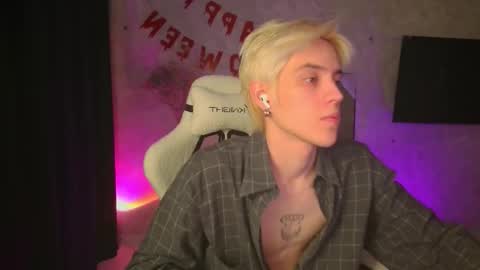 abslut online show from November 8, 4:54 pm